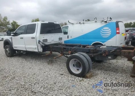 2023 Ford F550 Super Duty z USA, uszkodzony, nr VIN 1FD0W5HT1PEC51046